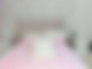 Live cam show with Donna - Blonde Hair Petite on xxxlivecams.org