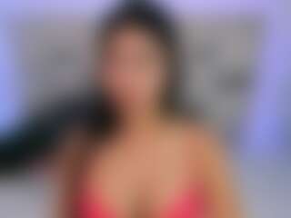 Kueendaniela's Live Sex Cam Show