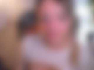 Live cam show with MagneticAmy - Blue Eyes on Camsoda
