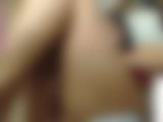 emmma-1 MILF webcam performer live streaming