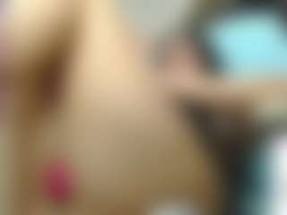 emmma-1's Live Sex Cam Show