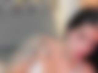HelenWrite's Live Sex Cam Show