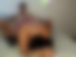 Live cam show with bellansm - Cum Swallowing on Milfs Live