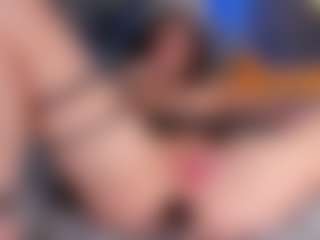 Live cam show with Jess-Lui - Green Eyes on slutload