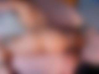 Live cam show with Jess-Lui - Teen (18+) on AdultVida.com