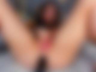 Live cam show with Jess-Lui - Brown Hair on Camsoda