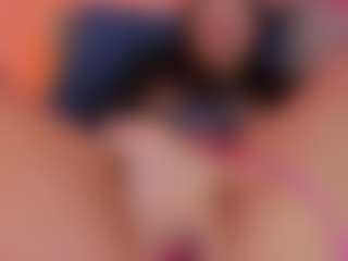 L U I S A H's Live Sex Cam Show
