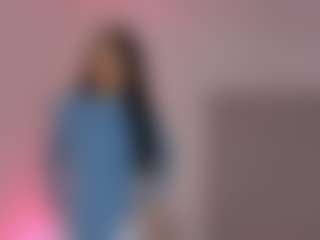Live cam show with L U I S A H - Young Adult on Camsoda