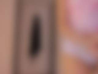 Live cam show with L U I S A H - Big Ass Teen (18+) on AdultVida.com