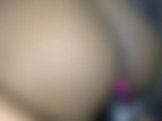spicy bambino's Live Sex Cam Show