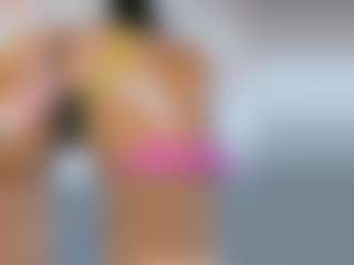 Live cam show with Ashleyy-23 - Skinny MILF on live18s.com