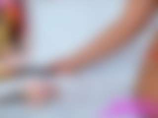Live cam show with Ashleyy-23 - Public MILF on AdultVida.com