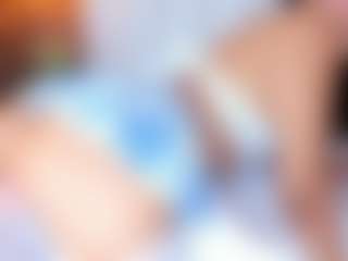 Live cam show with Ashleyy-23 - Public MILF on makecum.org