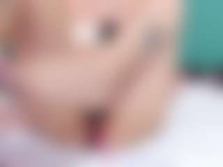 TinnaFlirt1's Live Sex Cam Show