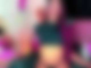 BLOOM222's Live Sex Cam Show