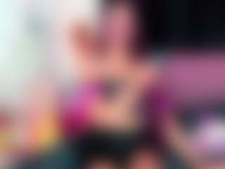 BLOOM222's Live Sex Cam Show