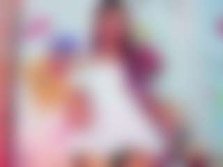 Live cam show with BLOOM222 - Brown Eyes on AdultVida.com