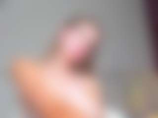 Live cam show with Er1ka - Camel Toe on instabang