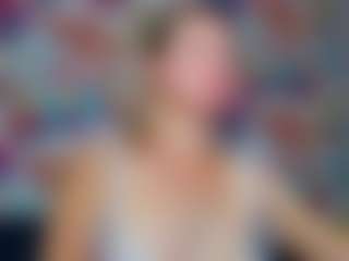 Live cam show with Er1ka - Fuck on x69.live