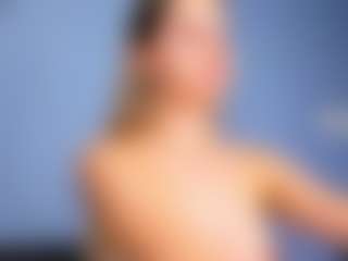 Live cam show with Er1ka - Small Ass on Camiplay Live