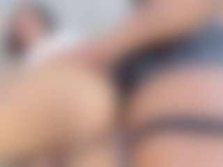 Camilayisabella's Live Sex Cam Show