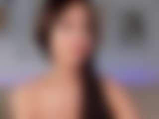 Spettacolo in cam dal vivo con dampling - Brown Hair Petite su Camsoda