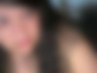 MelanieFawker MILF webcam performer live streaming