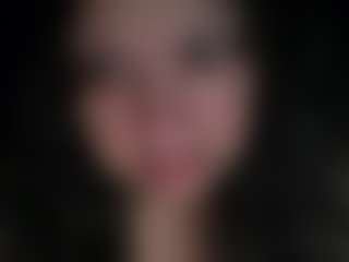 Live cam show with MelanieFawker - Glasses on CamwithHer