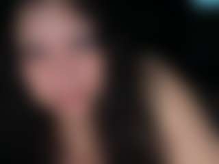 MelanieFawker MILF webcam performer live streaming