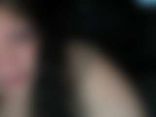 MelanieFawker MILF webcam performer live streaming