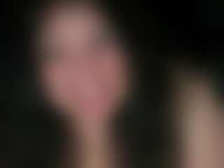 MelanieFawker MILF webcam performer live streaming