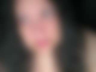 MelanieFawker MILF webcam performer live streaming