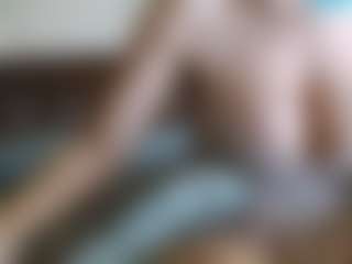 Live cam show with NoraNoir - Pornstar Brown Eyes on Camsoda