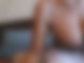 Live cam show with NoraNoir - Gamer Pornstar on camgirlchat.live