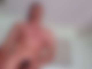 robbiluv's Live Sex Cam Show