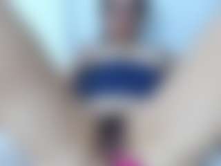 Live cam show with samantrak-love - Middle Aged on SxyPornLive