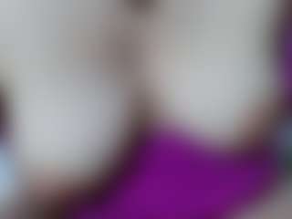 Live cam show with samantrak-love - Big Nipples on wildcum.com