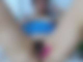 samantrak-love's Live Sex Cam Show