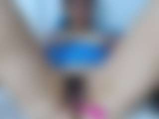 Live cam show with samantrak-love - Big Nipples on studioflirtlive.com