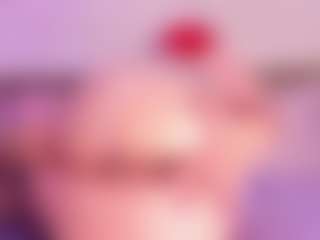 Live cam show with EmmaSwift - Average on Milfs Live