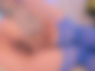 Live cam show with ohyesly - Strapon on TeamSkeetLive