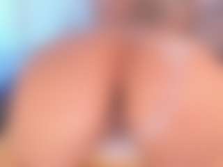 Live cam show with ohyesly - Gape on TeamSkeetLive