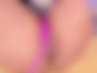 ohyesly's Live Sex Cam Show