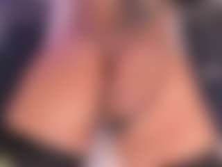Live cam show with ohyesly - Strapon on Camsoda