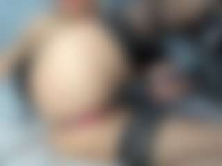 beckyspearss MILF webcam performer live streaming