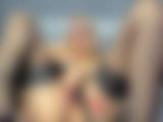 Live cam show with beckyspearss - Spank Mature on sexylive.show