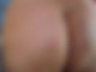 Live cam show with Luccia Porter - Striptease on eurowanks.com