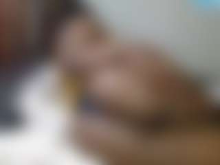 queenloovee's Live Sex Cam Show