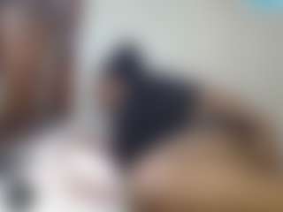 queenloovee's Live Sex Cam Show