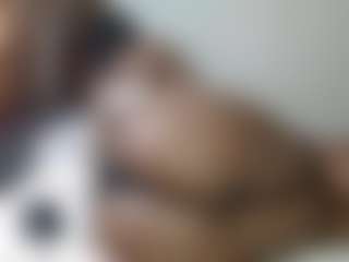 queenloovee's Live Sex Cam Show